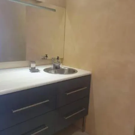 Dans Le Faubourg Proche De La Apartamento
